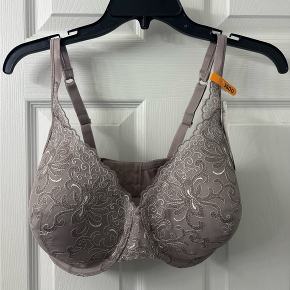 Playtex Other - Playtex Secrets Elegant Lace Underwire Bra in Taupe 38DD NWT